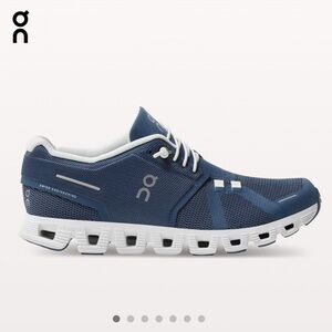 On Running, Cloud 5, Size 7